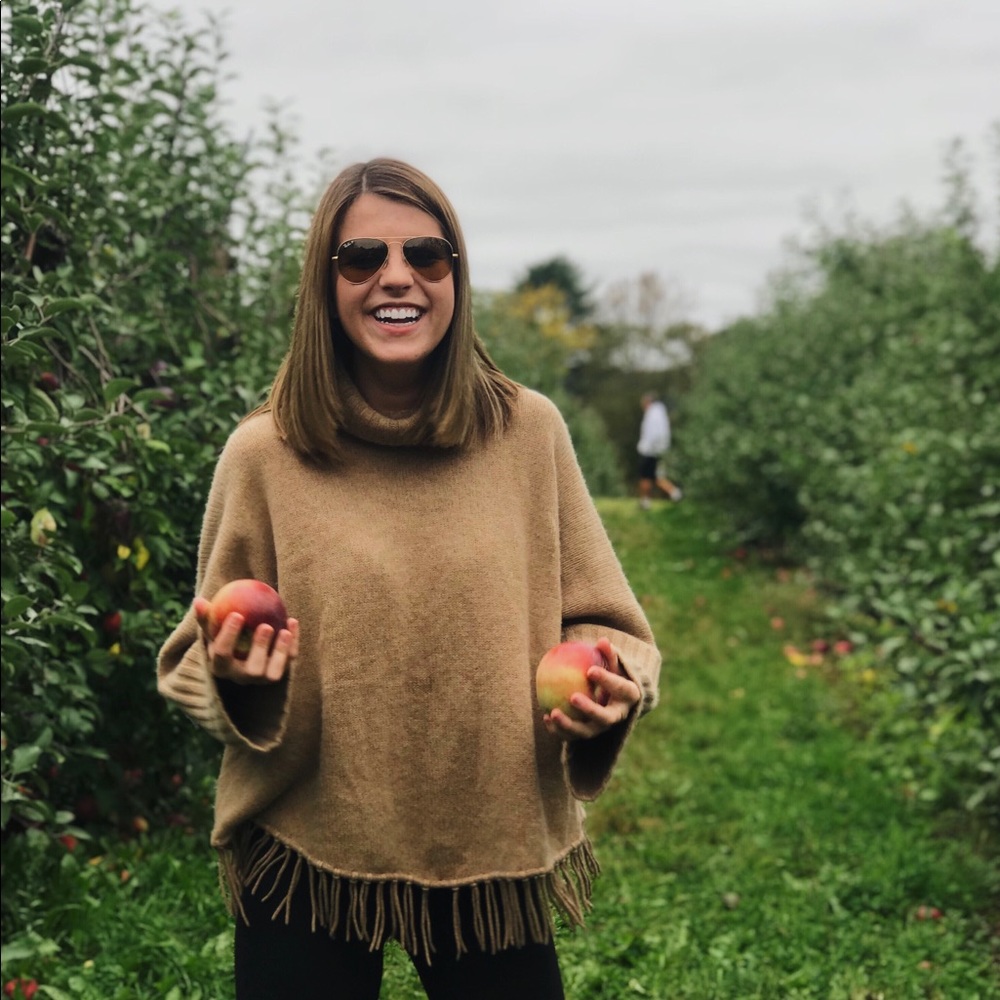 Meet your Posher, Abigail
